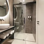 Hotel Boutique Hans - Amsterdam Schiphol Airport 3*