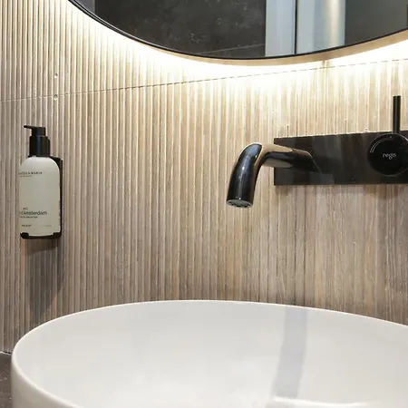 Boutique Hans - Amsterdam Schiphol Airport Badhoevedorp